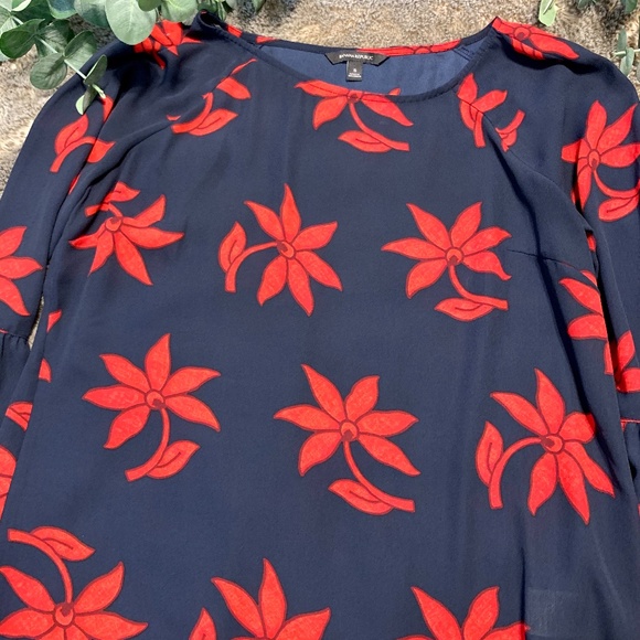 Banana Republic Tops - Banana Republic sheer blouse, sz small